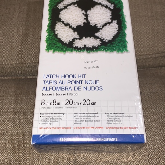 Wonder art latch hook kit soccer new soccer style whole kit crafts art - Picture 2 of 8